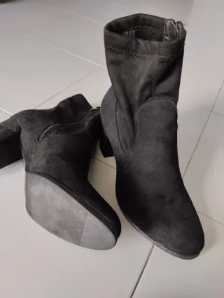 Tronchetto scamosciato tacco largo