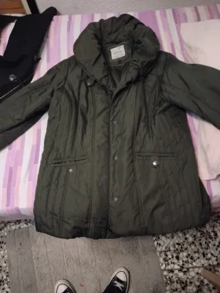 Chaqueta de traje beige y gris