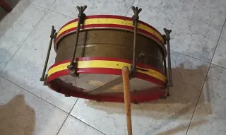 Tambor militar HONSUY