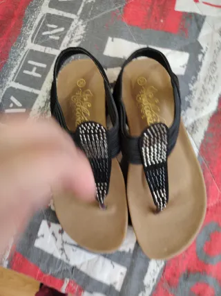 Sandalias TIZO GONZALEZ Tiras Negras Talla 38