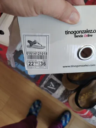 Sandalias TIZO GONZALEZ Tiras Negras Talla 38