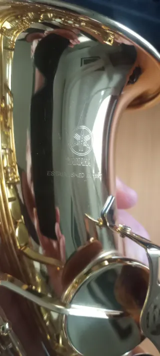 Saxofón Alto Yamaha 280 con Accesorios
