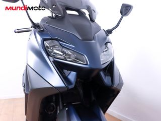 YAMAHA T-MAX 560
