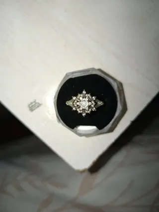 Anillo de plata y oro con diamantes