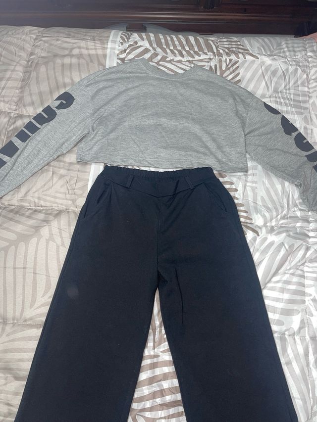 Set Crop Top Grigio e Pantaloni Neri