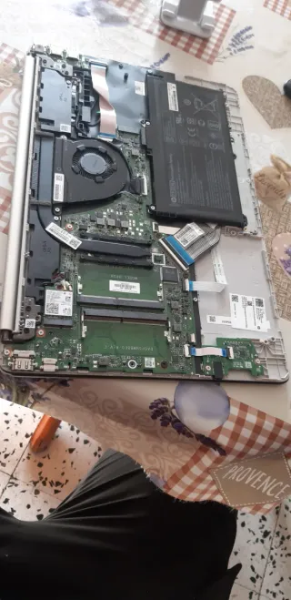 HP i7-11ª Gen Piezas