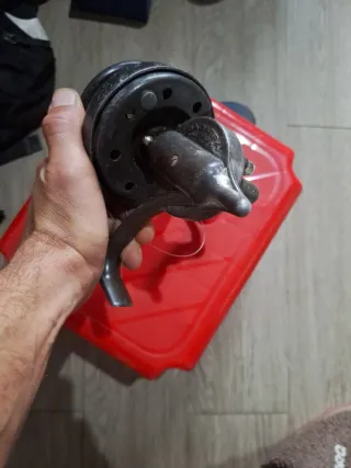 Carrete de pesca Sagarra