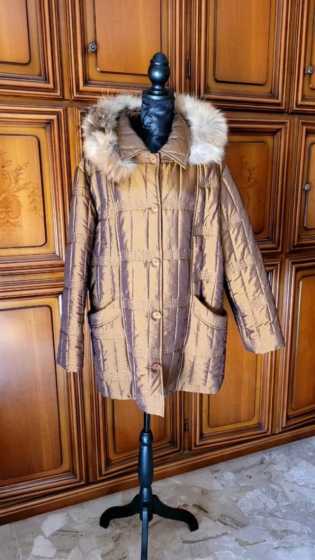 Piumino donna con pelliccia ecologica