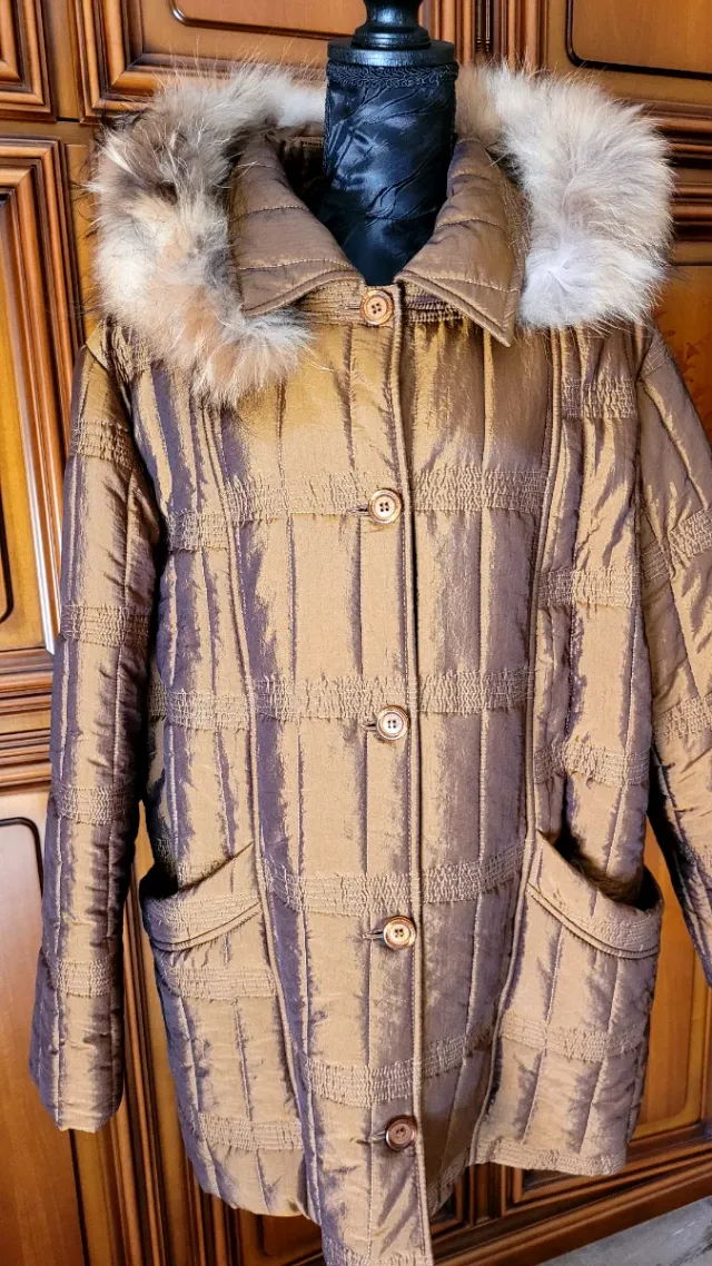 Piumino donna con pelliccia ecologica