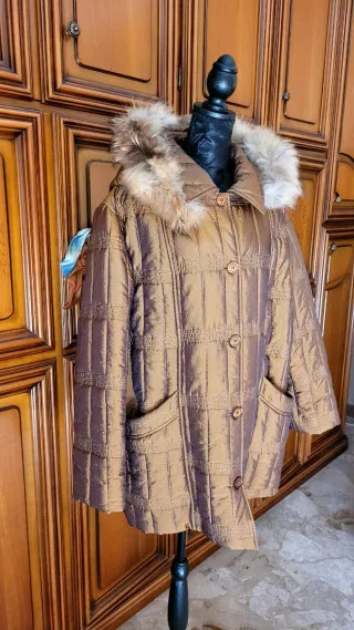 Piumino donna con pelliccia ecologica