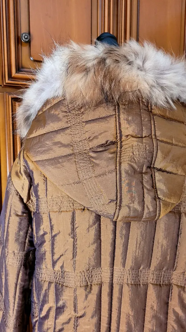 Piumino donna con pelliccia ecologica