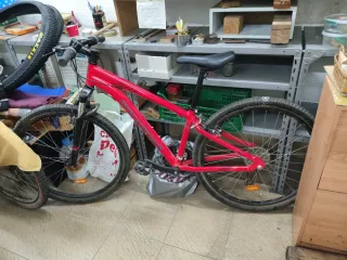 Bicicleta Rockrider ST 100 Roja