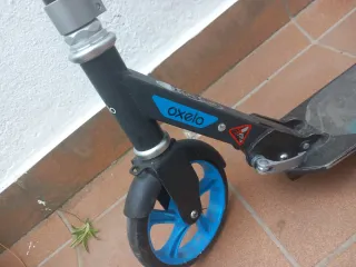 Bicicleta 24" Roja/Azul y patinete Oxelo