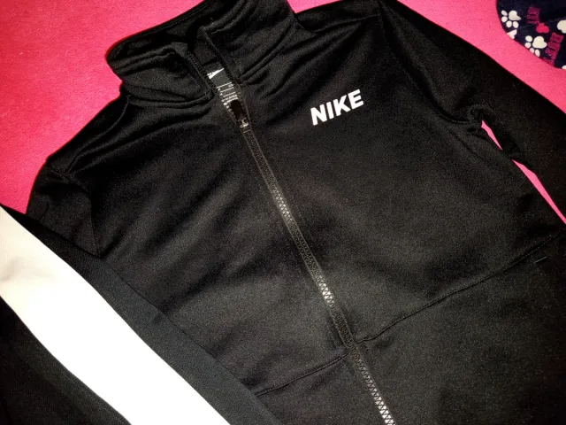 2 Sudaderas Nike Negras