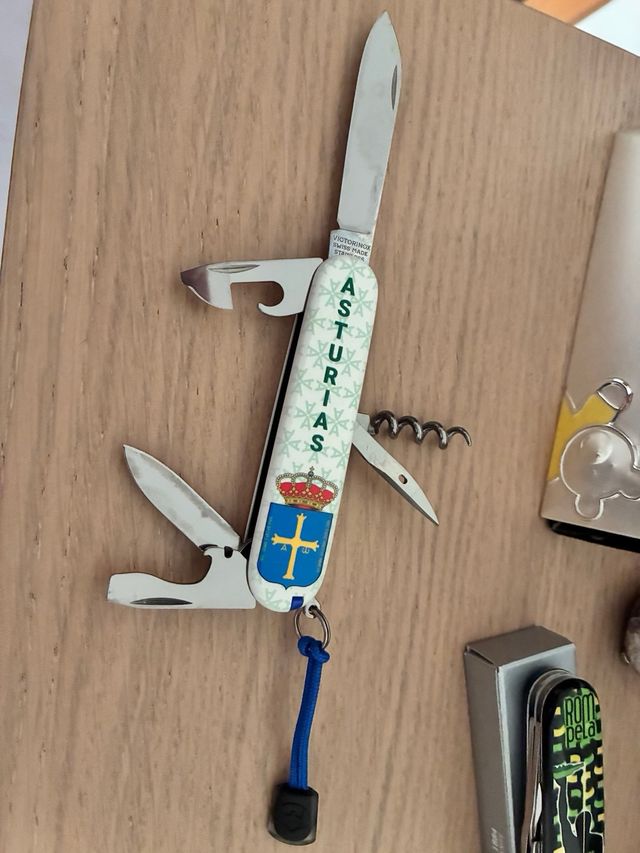 2 Navajas Victorinox Edición Limitada Asturia