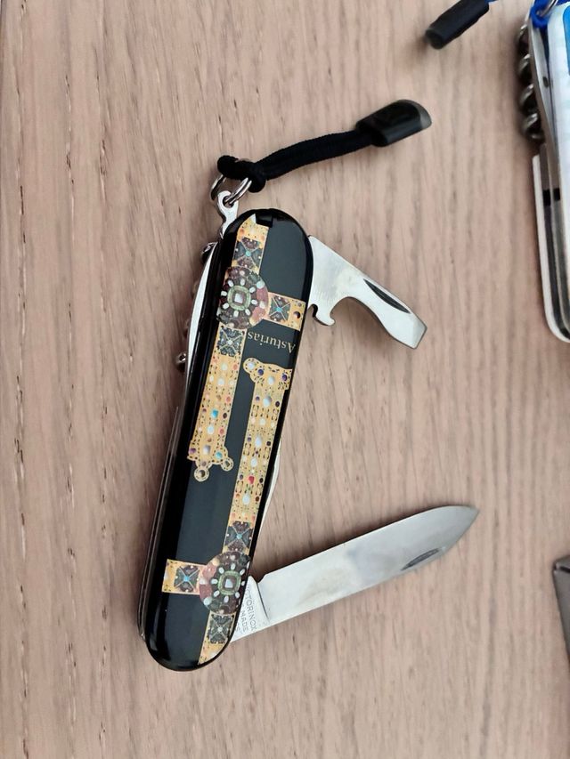 2 Navajas Victorinox Edición Limitada Asturia