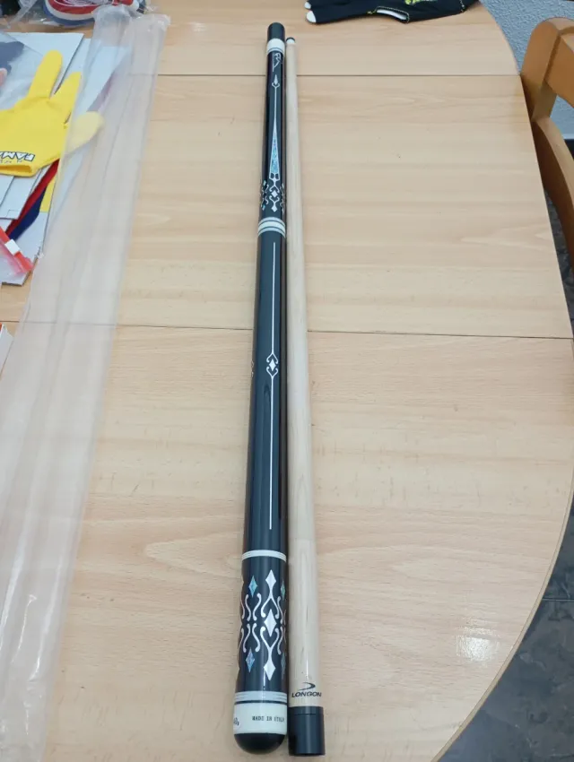 Taco de billar tres bandas