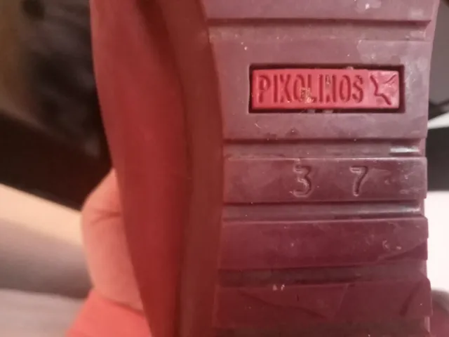 Botas Pikolinos granates