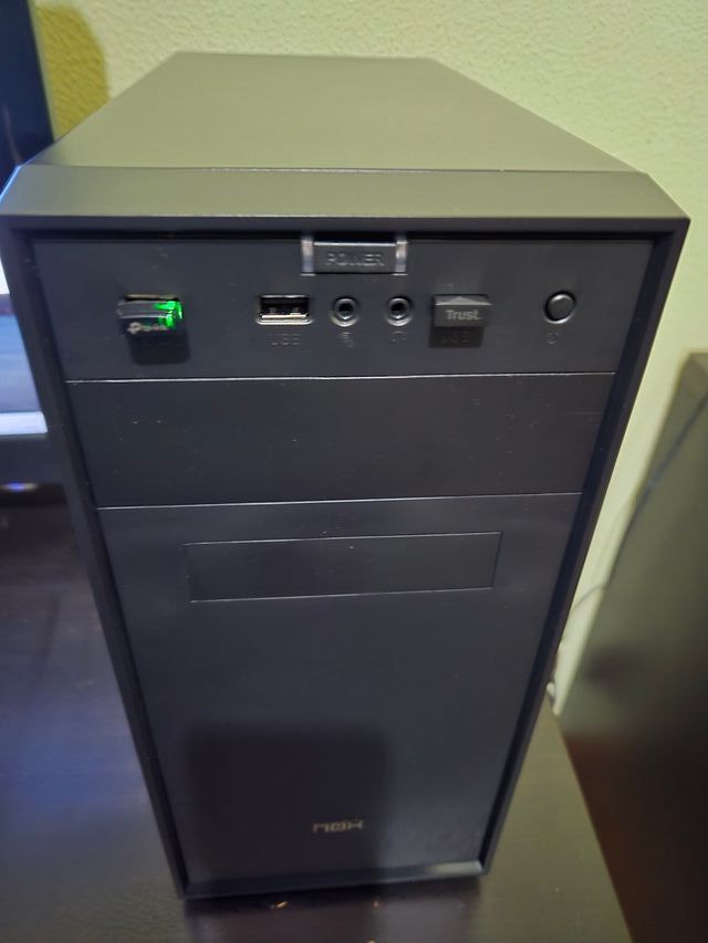 PC Torre Negra Intel i5 4460