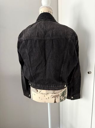 Cazadora vaquera oversize Mango Talla S