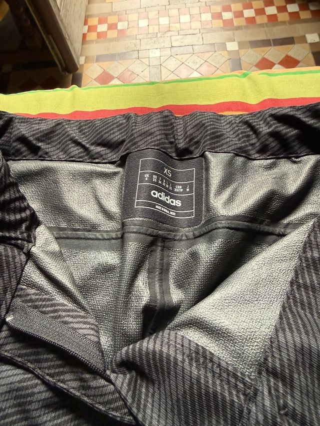 Pantalón Adidas Talla XS