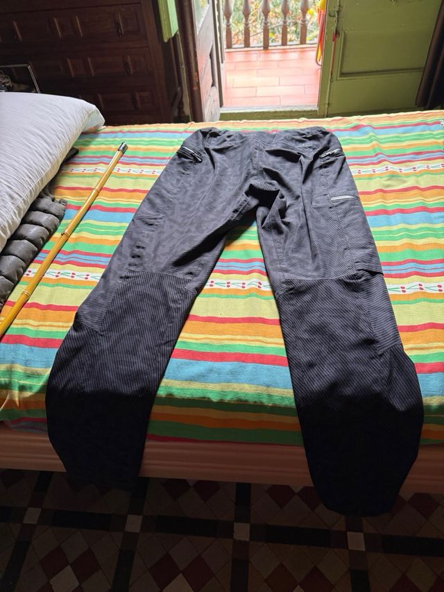 Pantalón Adidas Talla XS