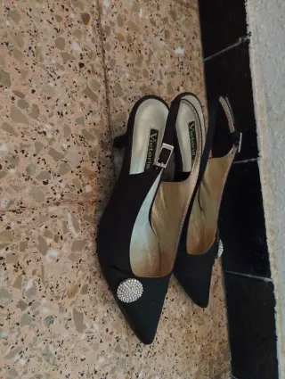 Zapatos de fiesta Victoria Delef negros