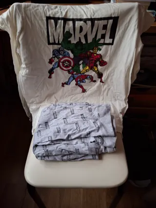 Pijama Marvel Talla L y regalo