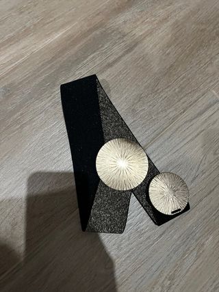 Cinturón mujer negro y dorado