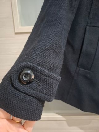 Abrigo negro Bershka