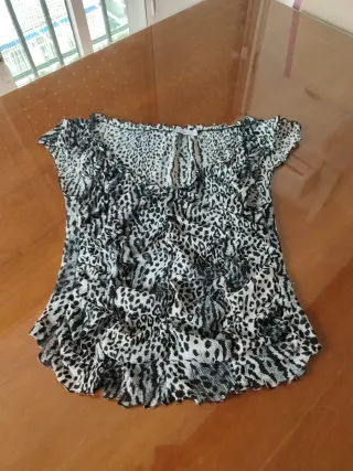 Blusa fruncida estampado animal