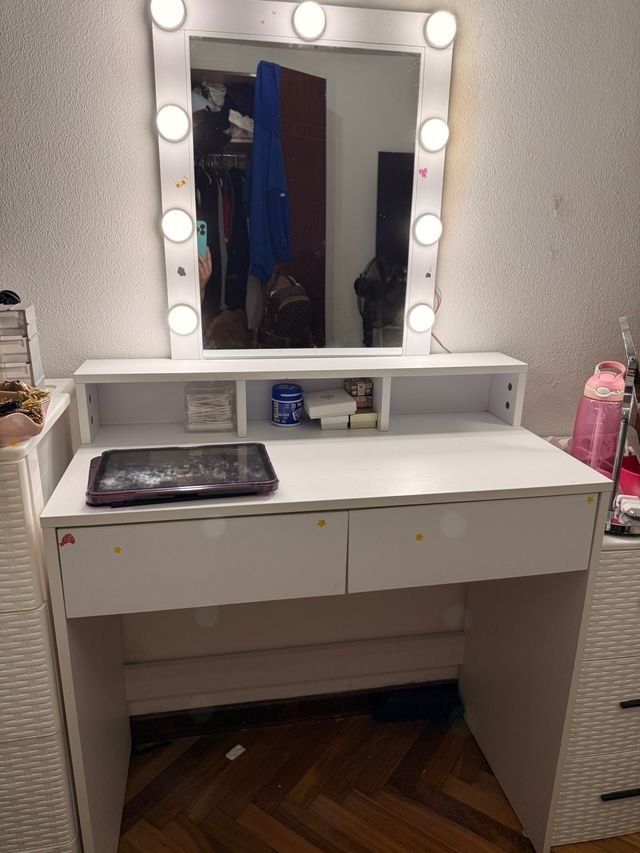 Tocador Blanco con Espejo y Luces LED