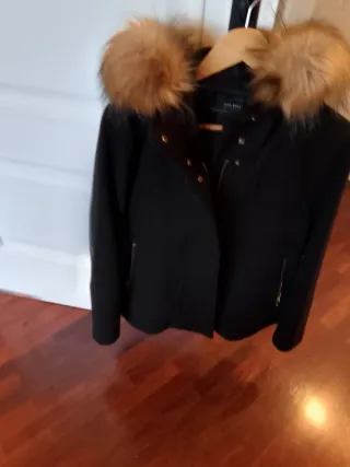 Chaquetón Zara Negro con Capucha Desmontable