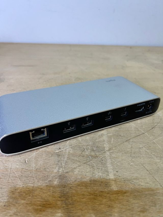 2 x Elgato Thunderbolt 2 Dock