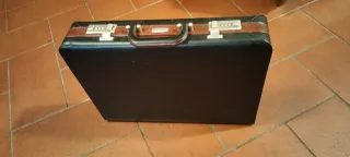 Ventiquattrore nero e marrone