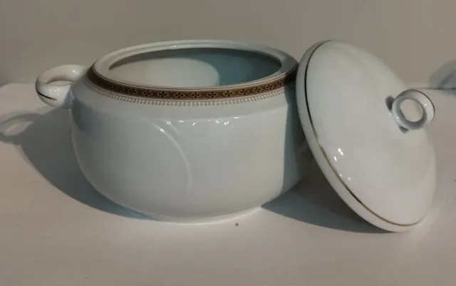 Sopera Santa Clara Porcelana Dorada