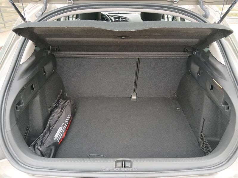 Citroën C4 2016, foto 17
