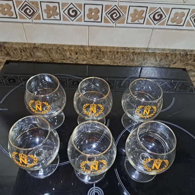 6 Copas de cristal con N de Napoleón