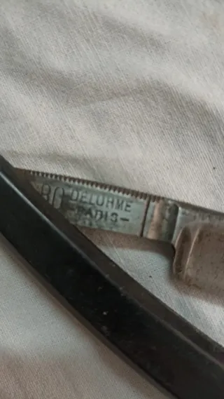 Collezione di 4 vecchi coltelli