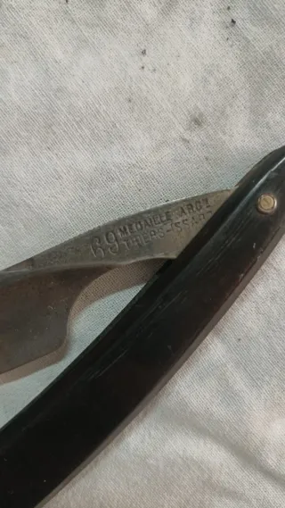 Collezione di 4 vecchi coltelli