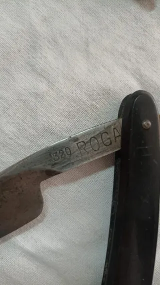 Collezione di 4 vecchi coltelli