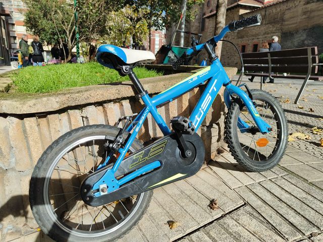 Bicicleta infantil WST Elegant 16' azul