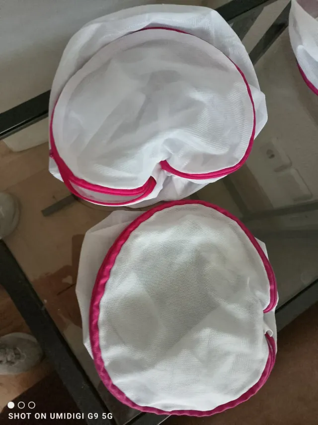 Set de 3 bolsas para lavado prendas delicadas.