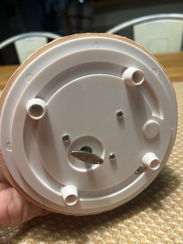 Sfera d'acqua con design di treno vintage