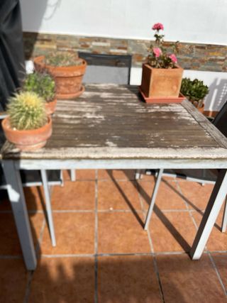 Mesa y 4 sillas terraza madera