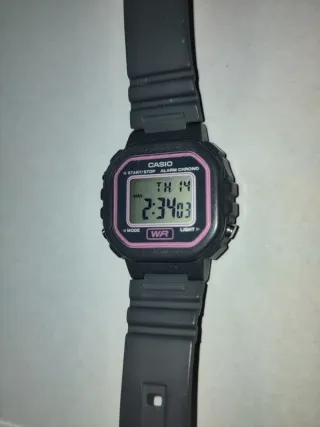 Reloj Casio LA-20WH rosa