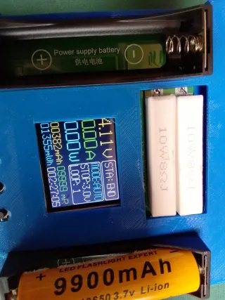 Cargador y Test Baterías 18650