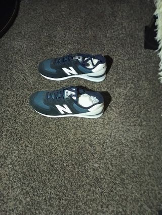 Zapatillas New Balance Azul y Blanco