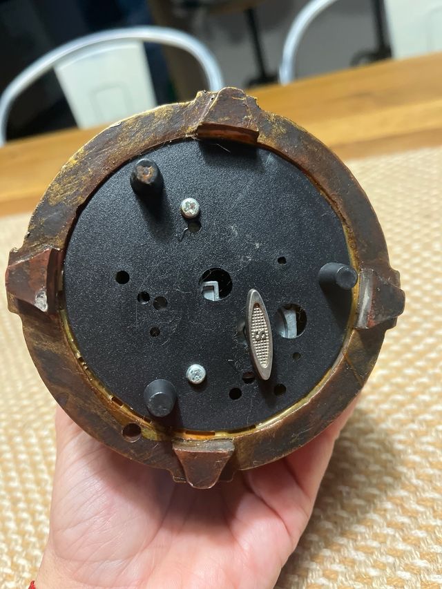 Sfera d'acqua con angelo dormiente