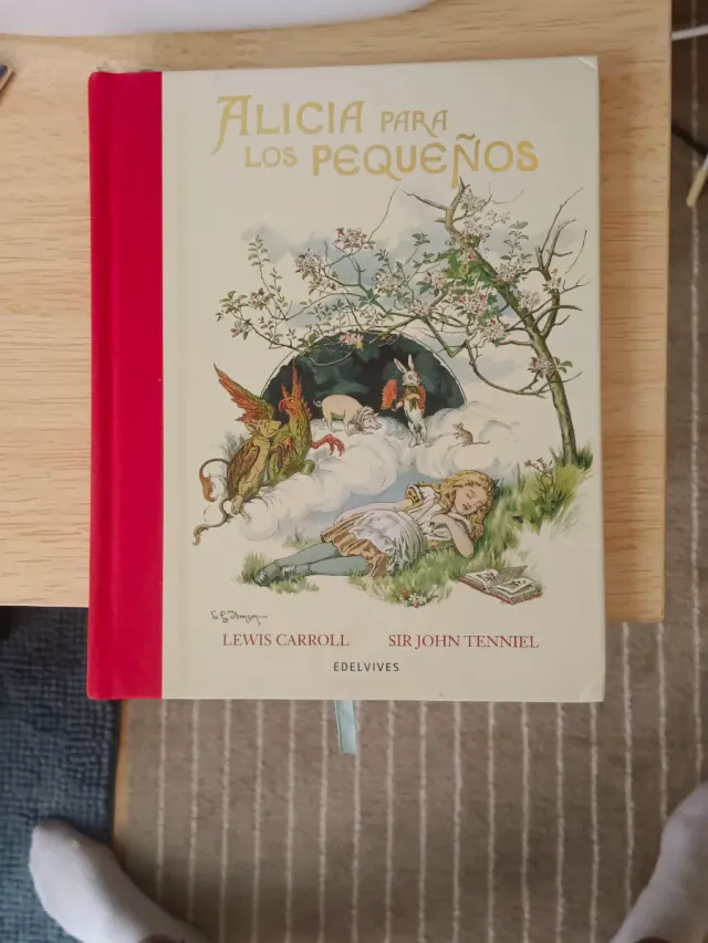 Alicia para los pequeños (Spanish Edition)